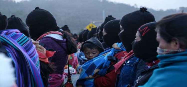 Ejidatarios desplazan a seis familias zapatistas