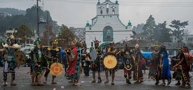 Indígenas celebran 112 años de la Revolución mexicana en Chiapas