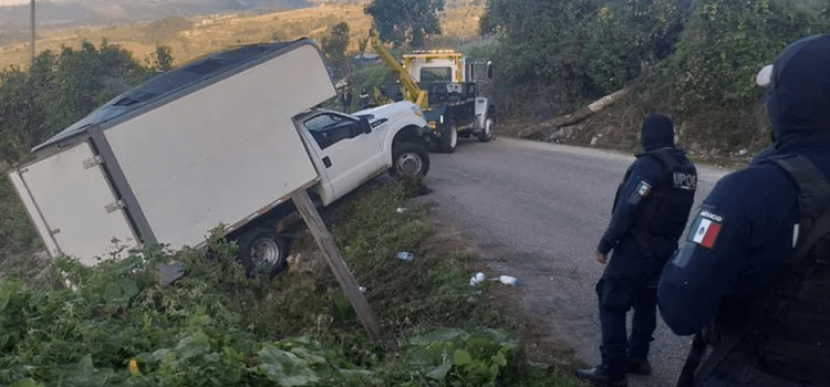 Vuelca camión en Chiapas, deja a migrantes heridos