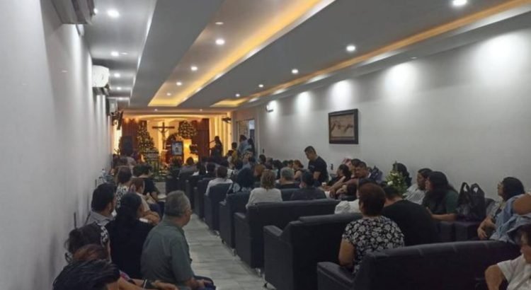 Dan último adiós a biólogo, quien murió tras ser succionado por alcantarilla en Tuxtla