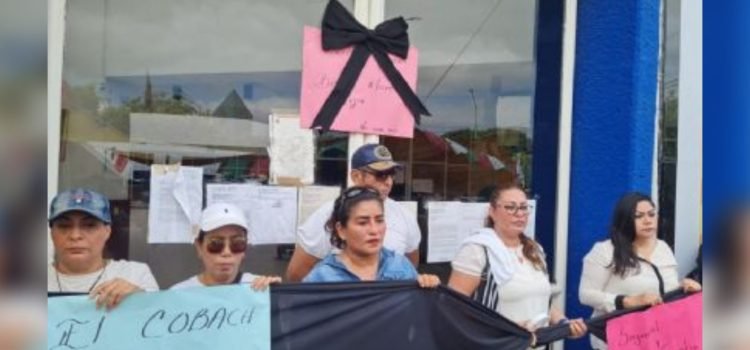 Docentes del COBACH exigen justicia por asesinato de maestra Docentes del COBACH exigen justicia por asesinato de maestra