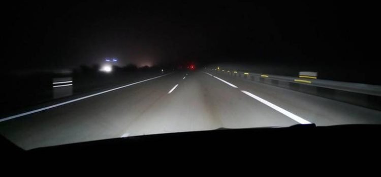 Delincuentes armados montan falso retén policiaco para asaltar en carreteras de Chiapas