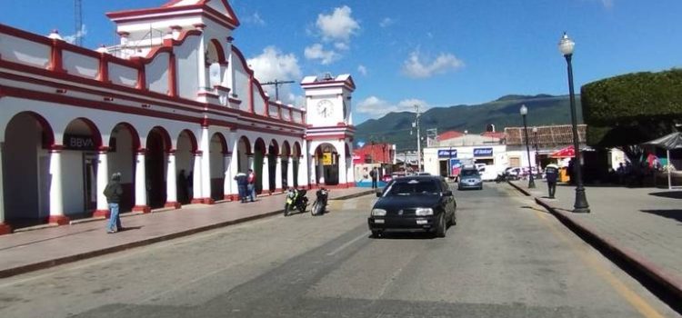 Pobladores de Teopisca denuncian falta de atención de la alcaldesa ante demandas