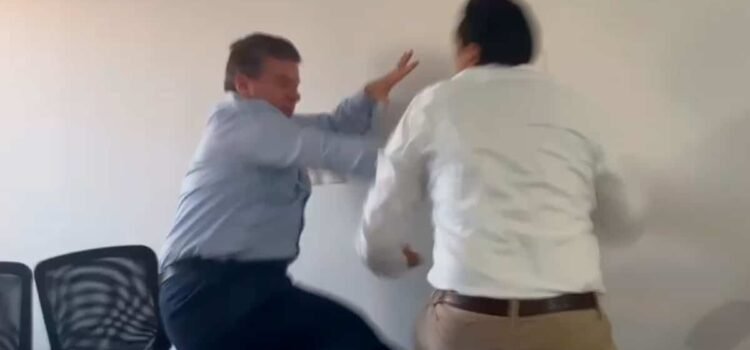 Diputados se agarran a golpes en el Congreso de Chiapas