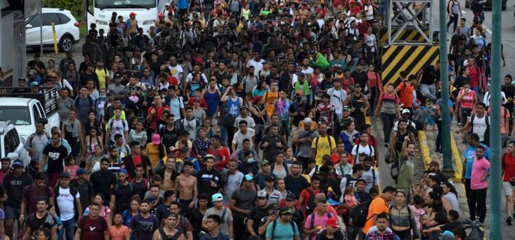 Avanza nueva caravana migrante de Chiapas a Estados Unidos