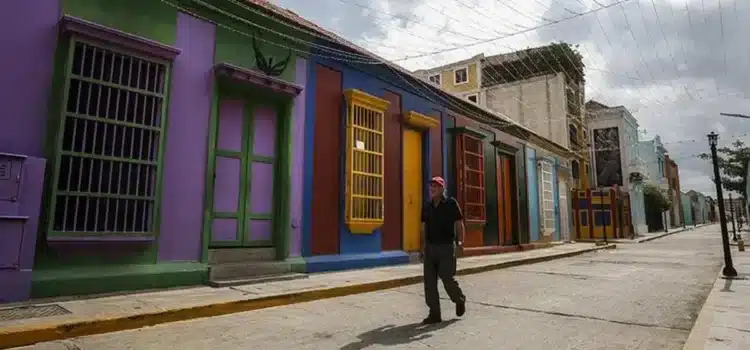Venezuela reduce jornada laboral en el sector público por emergencia climática