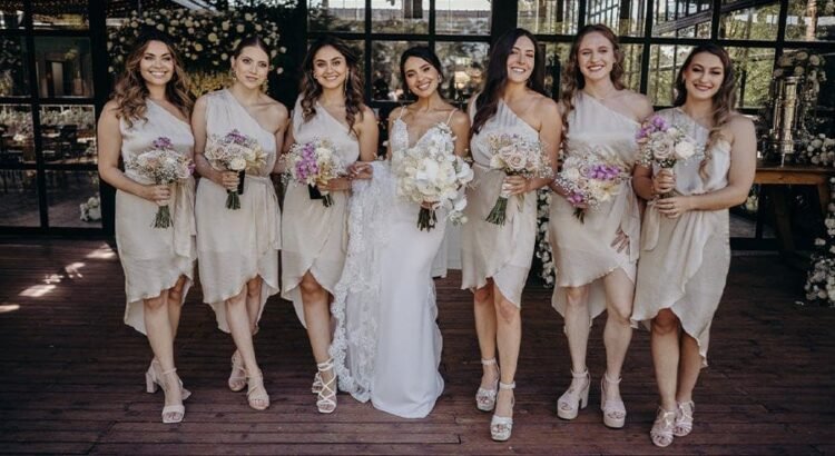 Novia eligió los vestidos más “horribles” para sus damas de honor