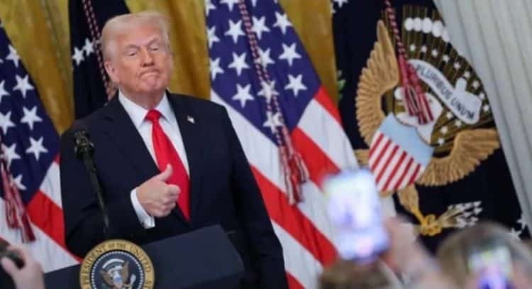Universidades se enfrentan a Trump