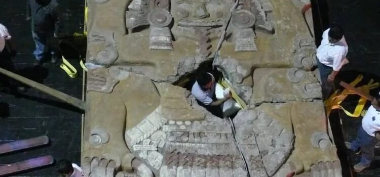 Premia Francia libro sobre Tenochtitlan coeditado por López Luján y Harvard