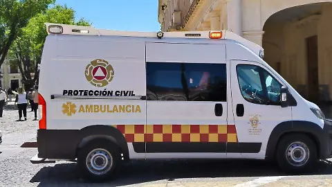 Elementos de PC rescatan a hombre a orillas de río en San Cristóbal