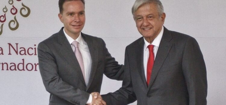 Manuel Velasco niega que sobres entregados a Pío López Obrador salieran del Gobierno de Chiapas