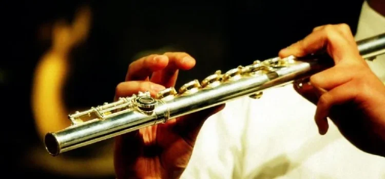 Aduana mexicana detiene instrumentos musicales donados a niños de Chiapas