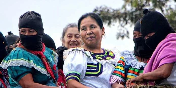 Mujeres pastoras tsotsiles resisten a la gentrificación en San Cristóbal de las Casas