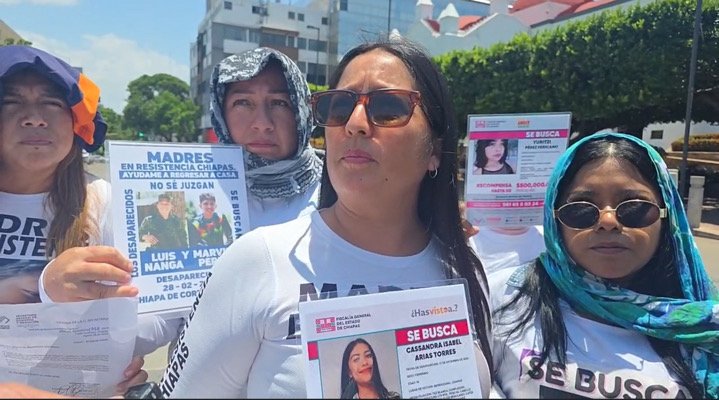 Madres en Resistencia bloquean vialidades en Tuxtla Gutiérrez; exigen justicia y denuncian filtración de imágenes de feminicidio