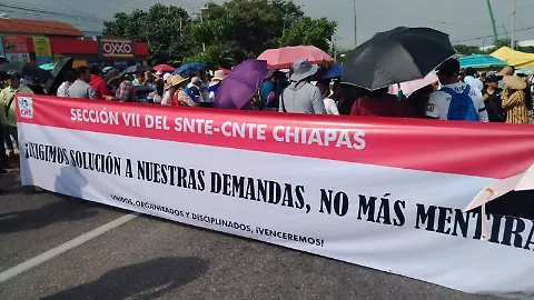 Magisterio indígena anuncia bloqueos en Chiapas para exigir reinstalación de mesa de diálogo Magisterio indígena anuncia bloqueos en Chiapas para exigir reinstalación de mesa de diálogo